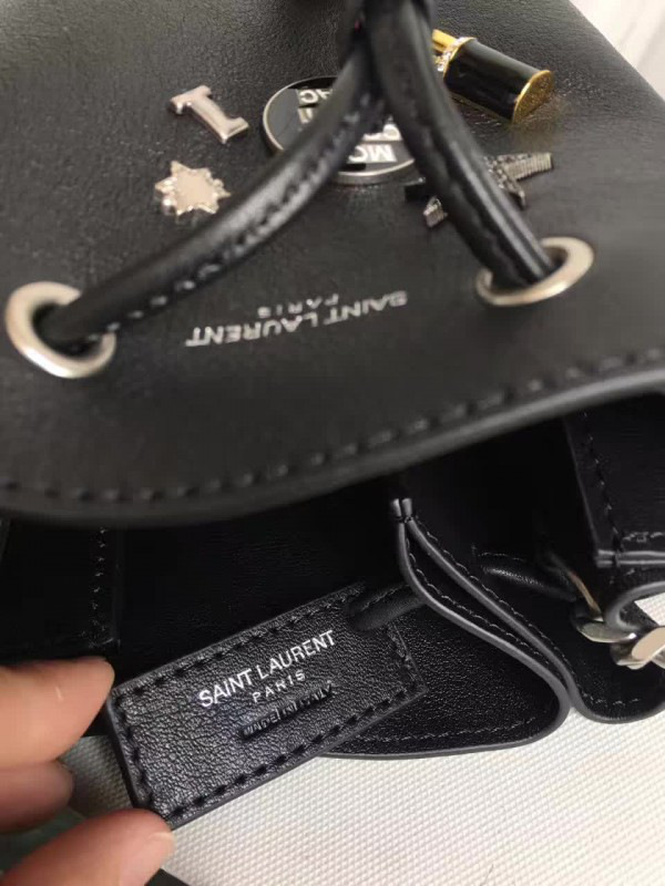 Y51 patent leather bucket bag 5143 16cm x 8cm x 13cm