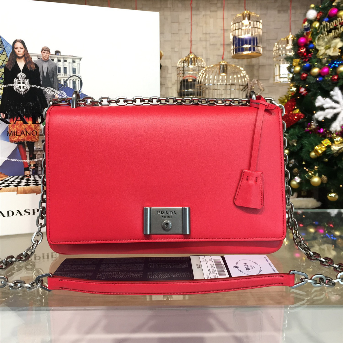 Pra*a metal closure 3936 30cm x 7cm x 19cm