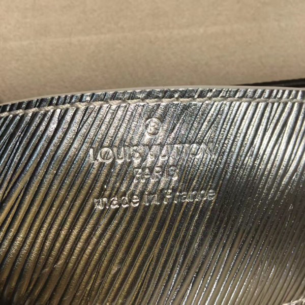 l0vis Vvtt0n twist white mm 3595_23cm x 18cm x 8cm