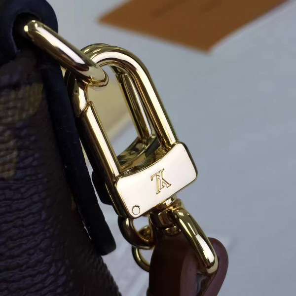 l0vis Vvtt0n pallas  cluth noir 23cm x 5cm x 13cm