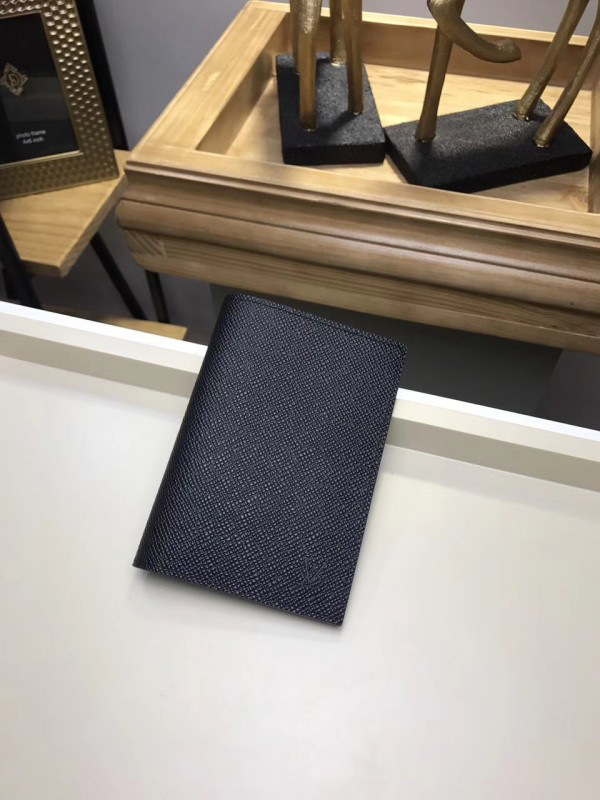 l0vis Vvtt0n regular wallet noir_10cm*14cm*0.5cm