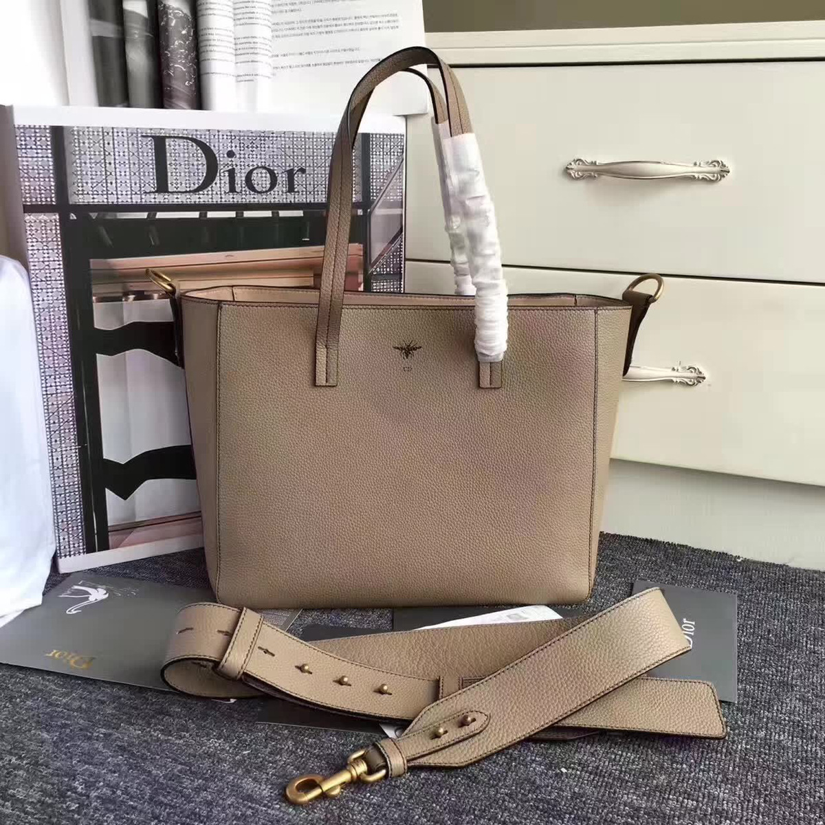 D10r tote bag 22.5cmx17.5cmx5cm