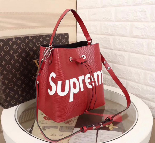 l0vis Vvtt0n svp*me bucket bag red m44022 26*22*27cm