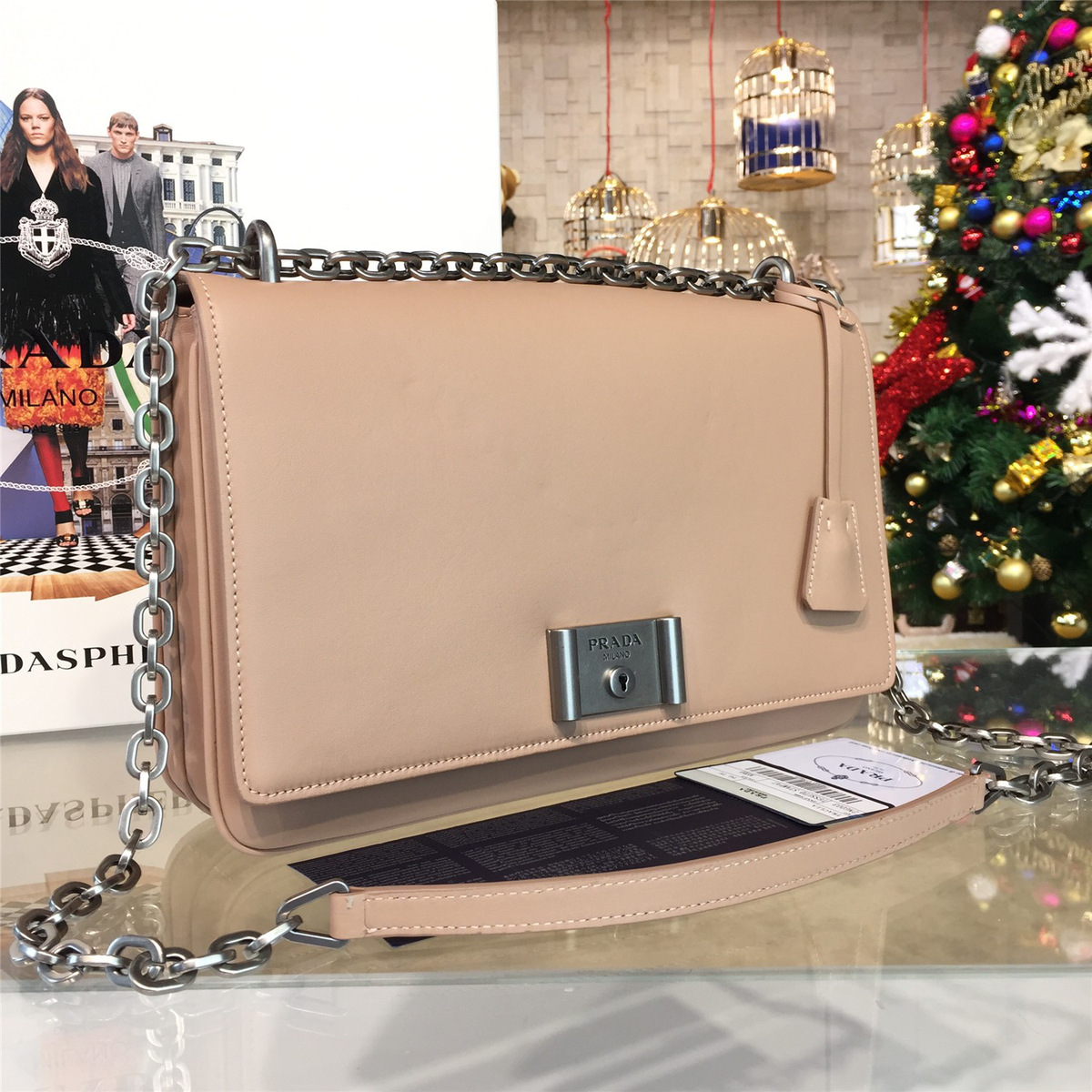 Pra*a metal closure 3917 30cm x 7cm x 19cm