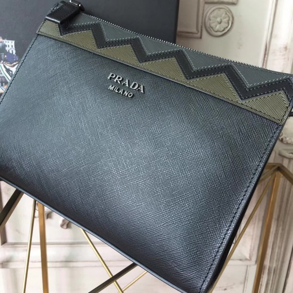 Pra*a leather clutch bag 4312 23.5cm x 1.5cm x 17.5cm