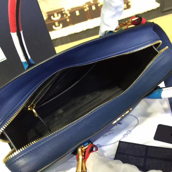 Pra*a esplanade 3854 30cm x 23cm x 15cm