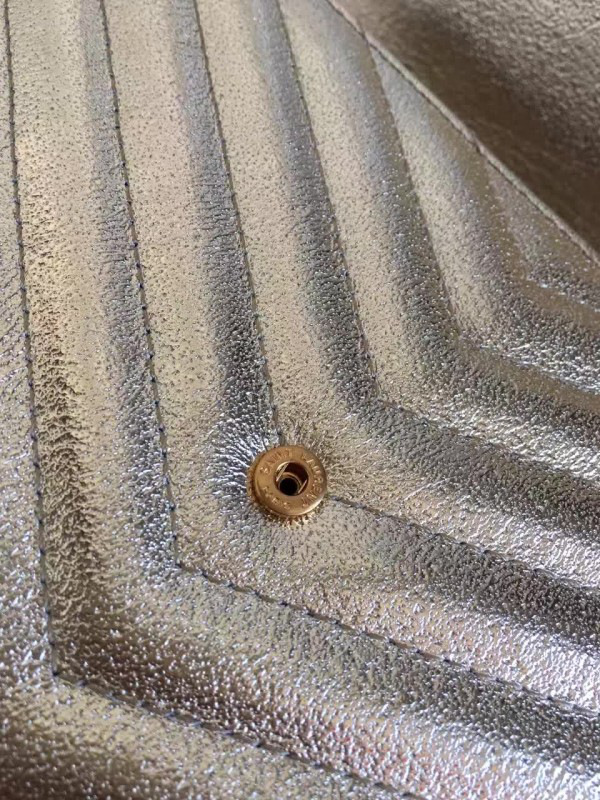 Y51 envelope chain wallet 5088  22cm x 5.5cm x 13.5cm