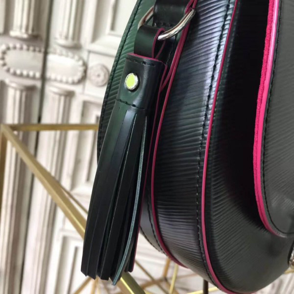 l0vis Vvtt0n saint cloud m54155 3698 23cm