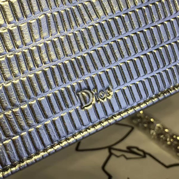 D10r ama 1766 18cm x 4cm x 12cm