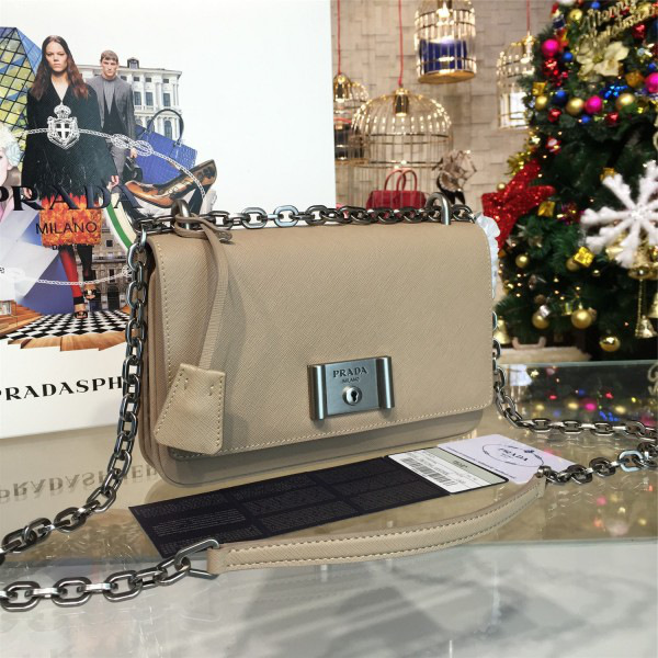 F**di shoulderbag 1882