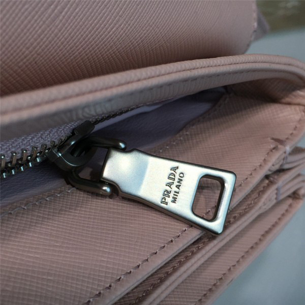 Pra*a metal closure 3932 24cm x 6.5cm x 14cm