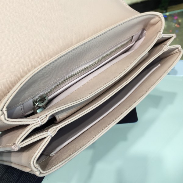 Pra*a metal closure 3932 24cm x 6.5cm x 14cm