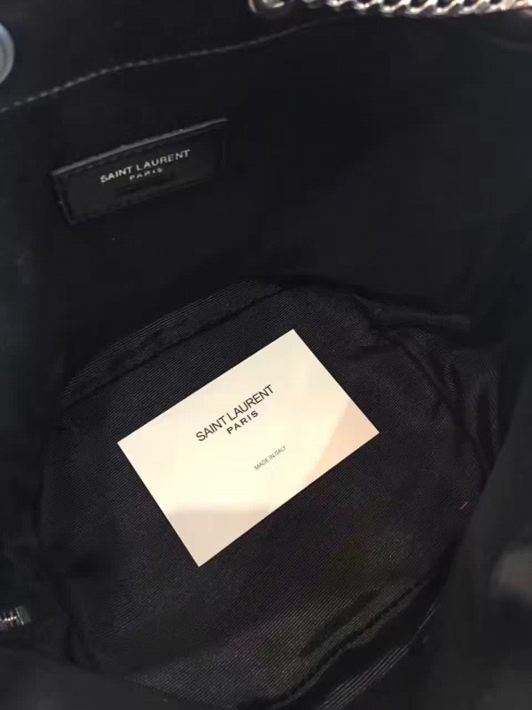 Y51 crocodile embossed leathe bucket bag black 5136 16cm x 16cm x 12cm