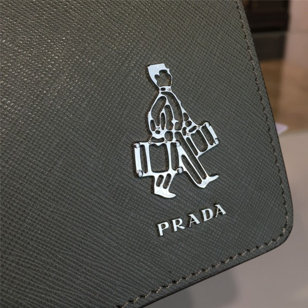 Pra*a clutch bag 4228  26cm x 5.5cm x 17cm