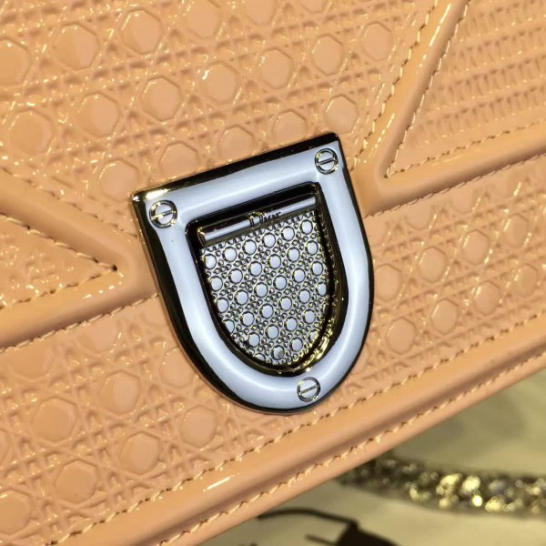 D10r ama 1761 18cm x 4cm x 12cm