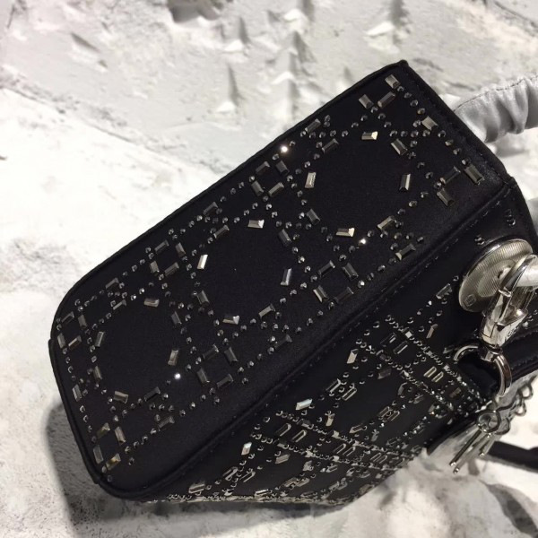 lady D10r 1818 16cm x 7.5cm x 14cm