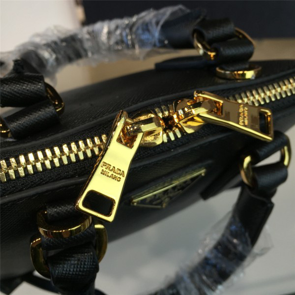 Pra*a promenade bag 3897 18cm x 8cm x 12.5cm