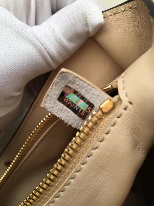 Chloe leather mily z1345 23.5cm x 18cm x 8.5cm