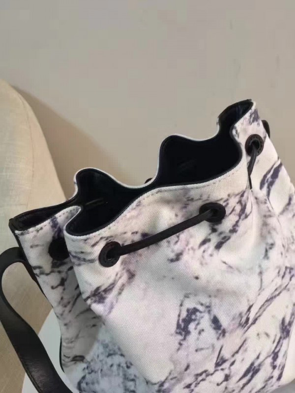 Ba1en*iaga bucket bag 22cm x 15cm x 24.5cm