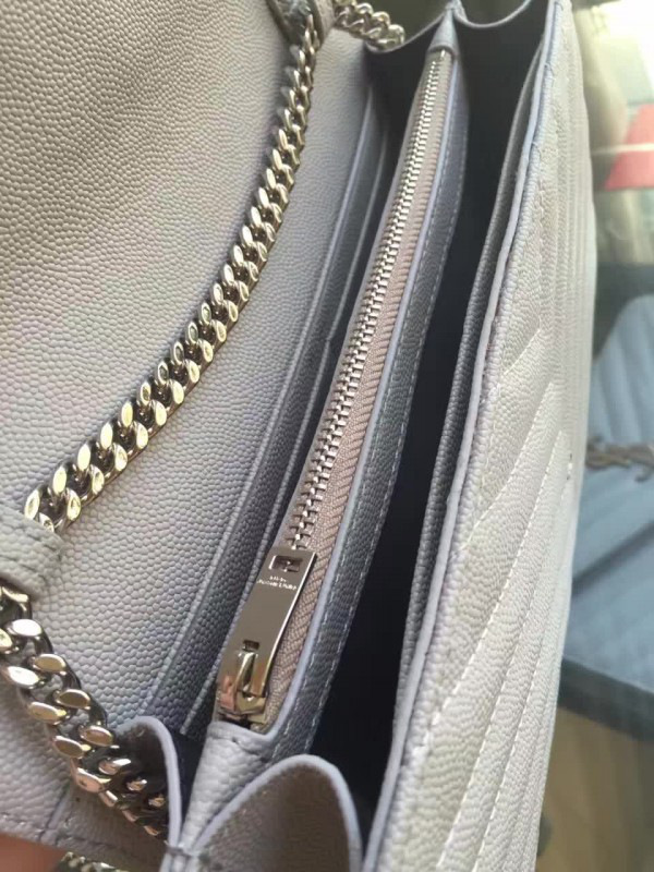 Y51 envelope chain wallet 5089 22cm x 5.5cm x 13.5cm