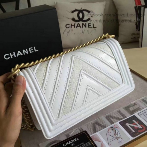 Ch**el chevron quilted medium boy bag white