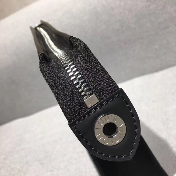 l0vis Vvtt0n pochette cohotbag  voyage mm damier graphite canvas