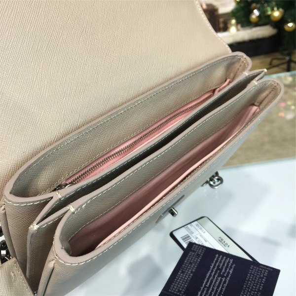 Pra*a metal closure 3925 23.5cm x 4.5cm x 15cm