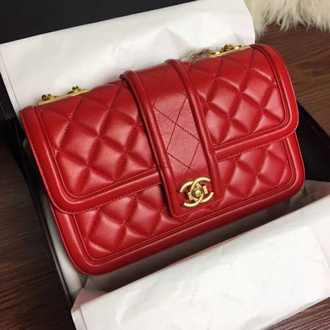 Ch**el quilted lambskin gold-tone metal flap bag red