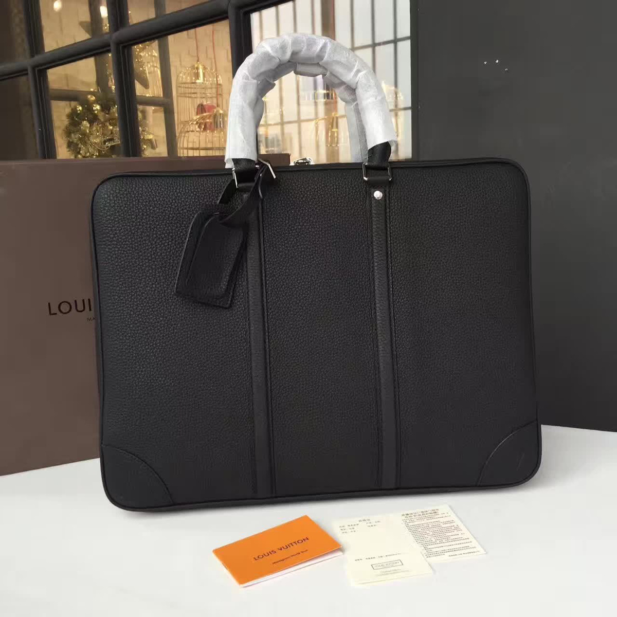 l0vis Vvtt0n noir 3681 briefcase 41.5cm