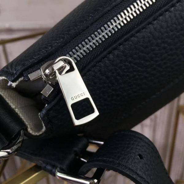 Gvc*1 shoulder bag 2476  28.5cmx6cmx26cm