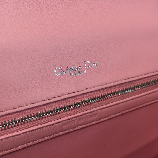 D10r ama 1739 25cm x 8cm x 15cm