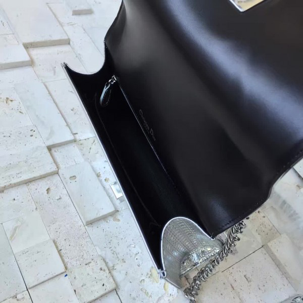 D10r ama 1770 21.5cm x 13cm x 8cm