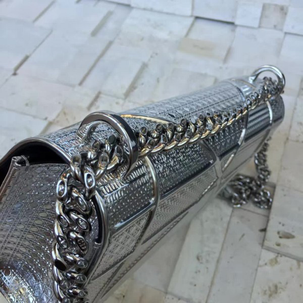 D10r ama 1770 21.5cm x 13cm x 8cm