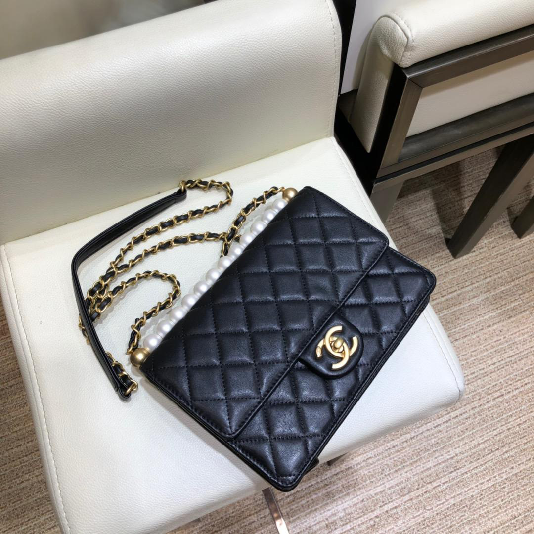 Ch**el classic rhomboid cover bag black