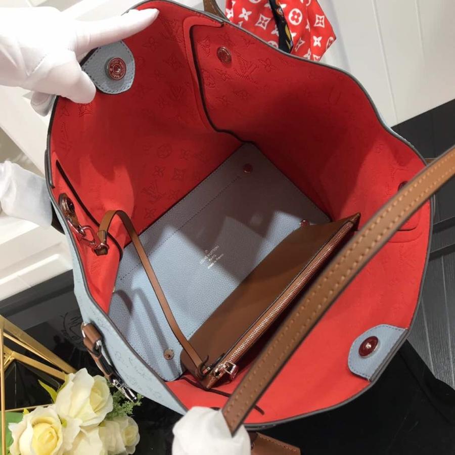 LV calf leather tote 46cm blue 46.0 x 29.5 x 17.0 cm