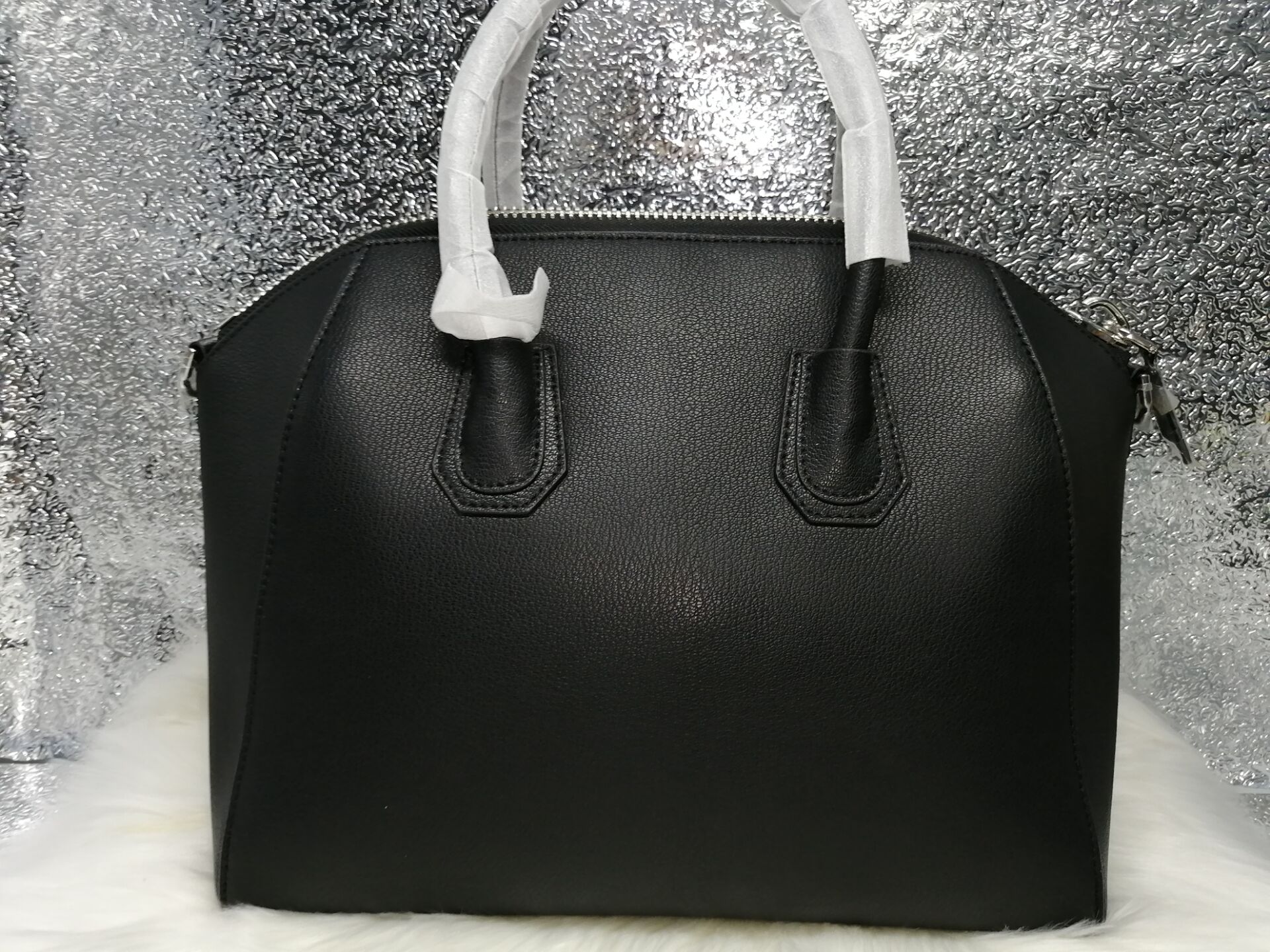 Givenchy medium antigona handbag 3077