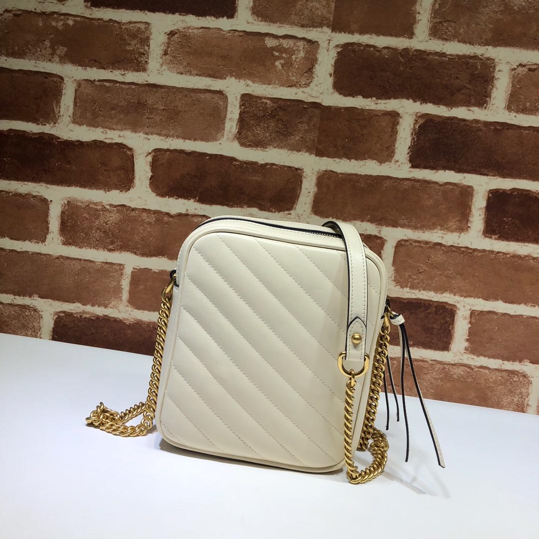 Gvc*1 shoulder bag chain bag white 16 x 18.5 x 7 cm