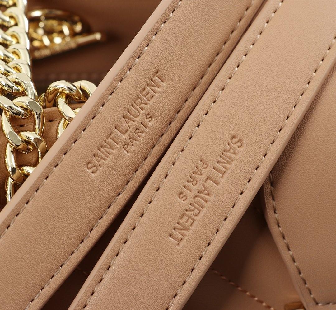 Y51 monogramme yellow  35x9.5x25cm