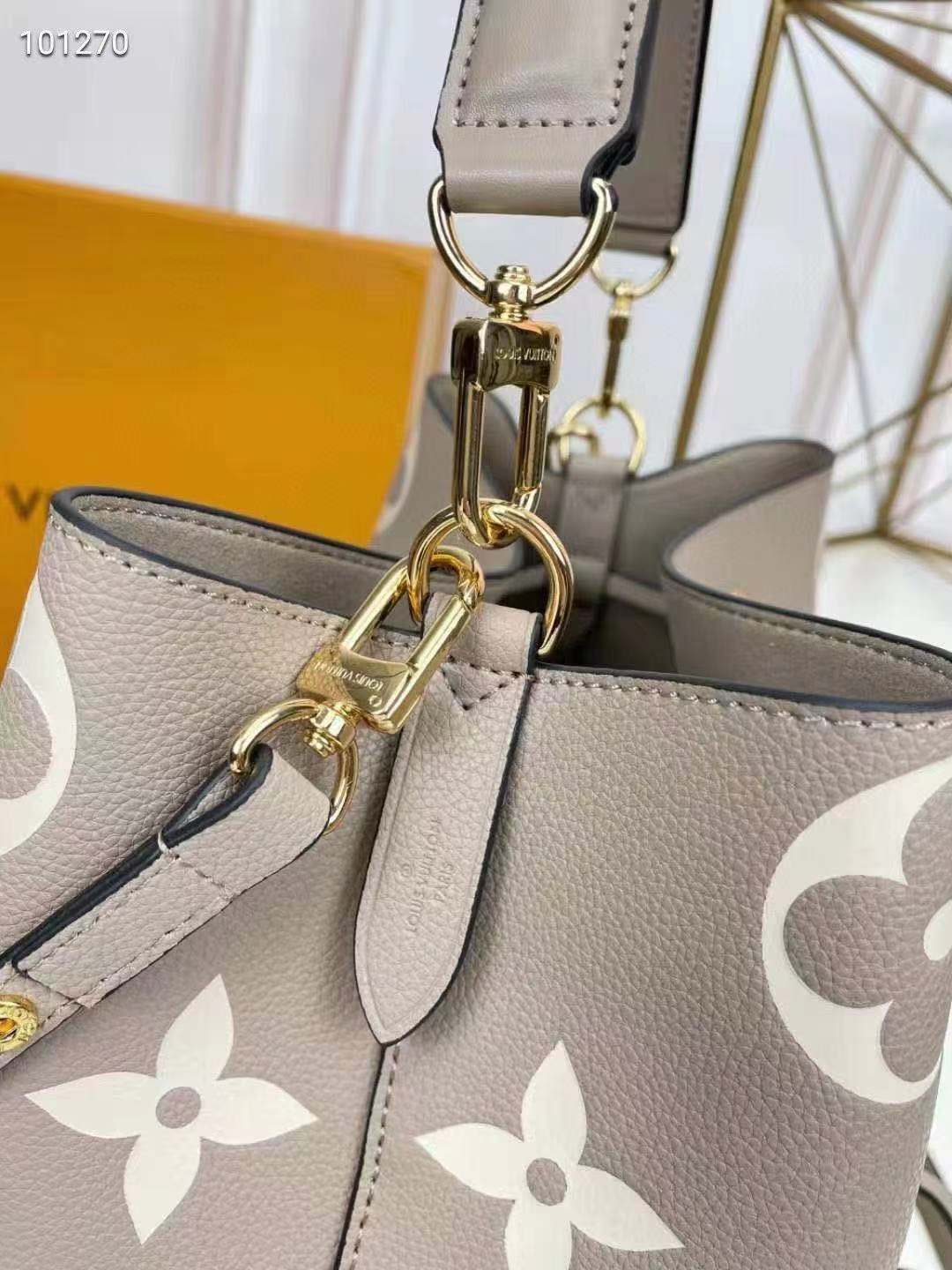 Lv m45555  néonoé mm bicolor monogram empreinte leather 26CM