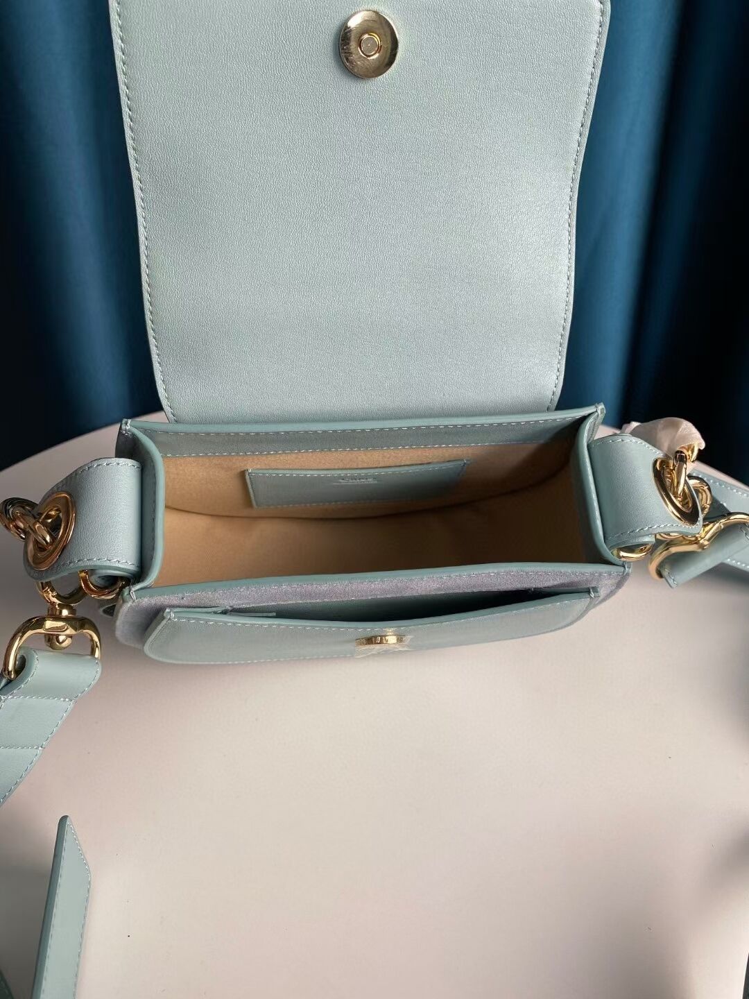 Chloe leather nile light blue 19.5cm x 6.5cm x 16cm