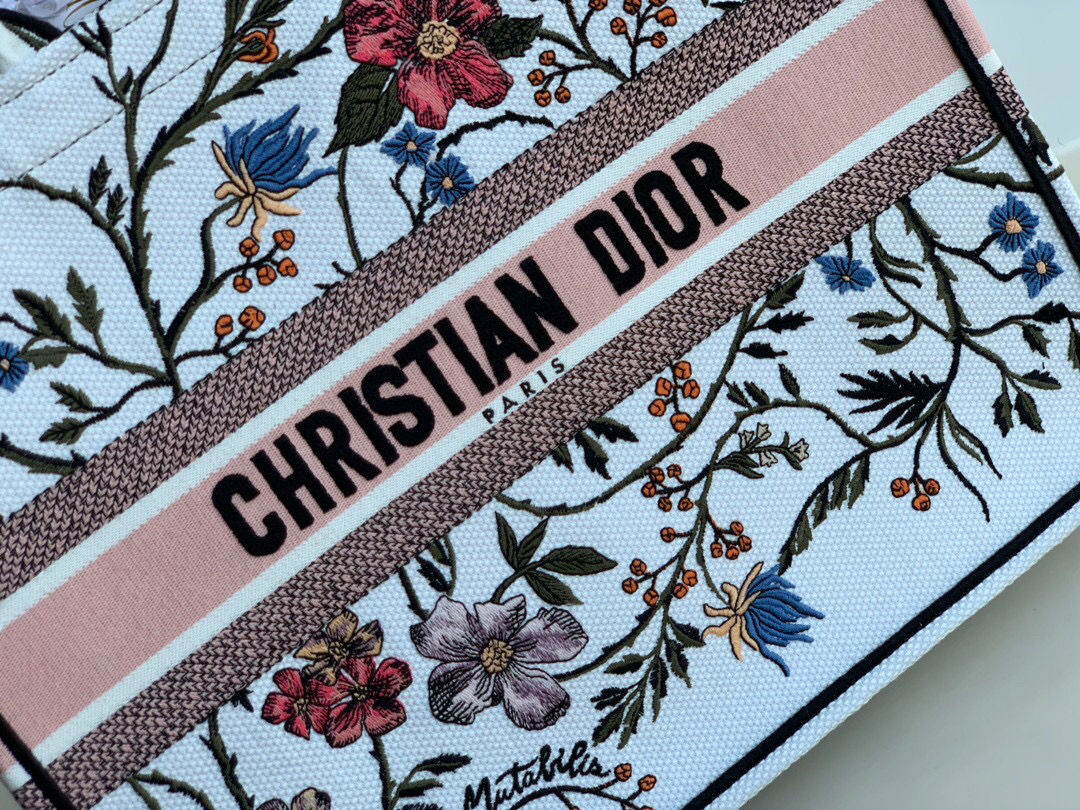 D10r large oblique embroidered book tote m1286 41.5 x 35 x 18 cm