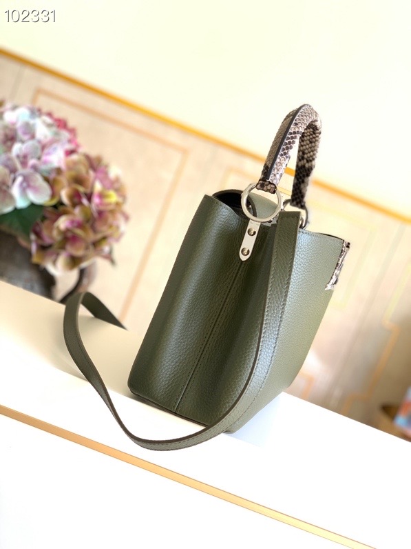 l0vis Vvtt0n shoulder bag diagonal lv women