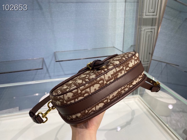 medium D10r bobby bag brown oblique jacquard 22 x 17 x 6 cm