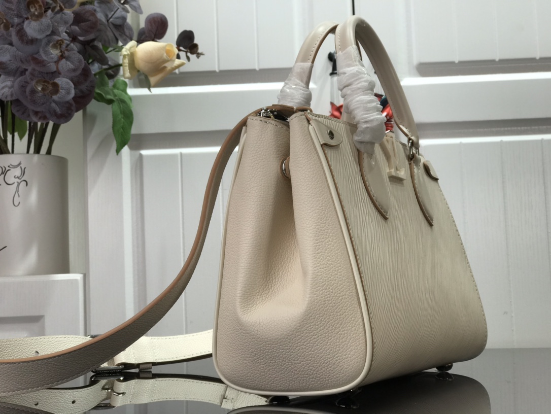 l0vis Vvtt0n grenelle tote pm cream m57681 27 x 19 x 11.5 cm