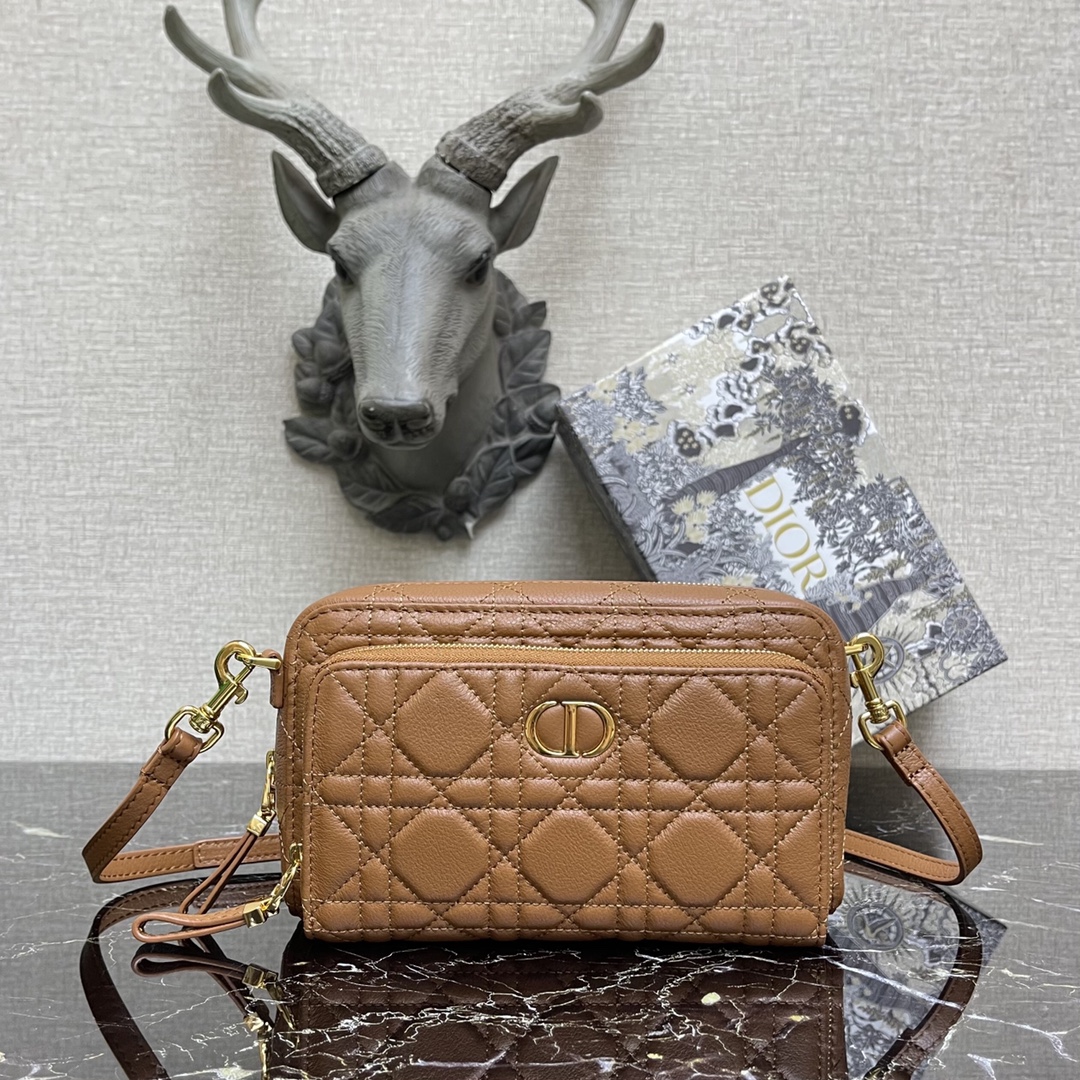 D10r caro double pouch cognac-colored s5037uwhc 19 × 10.5 × 5 cm