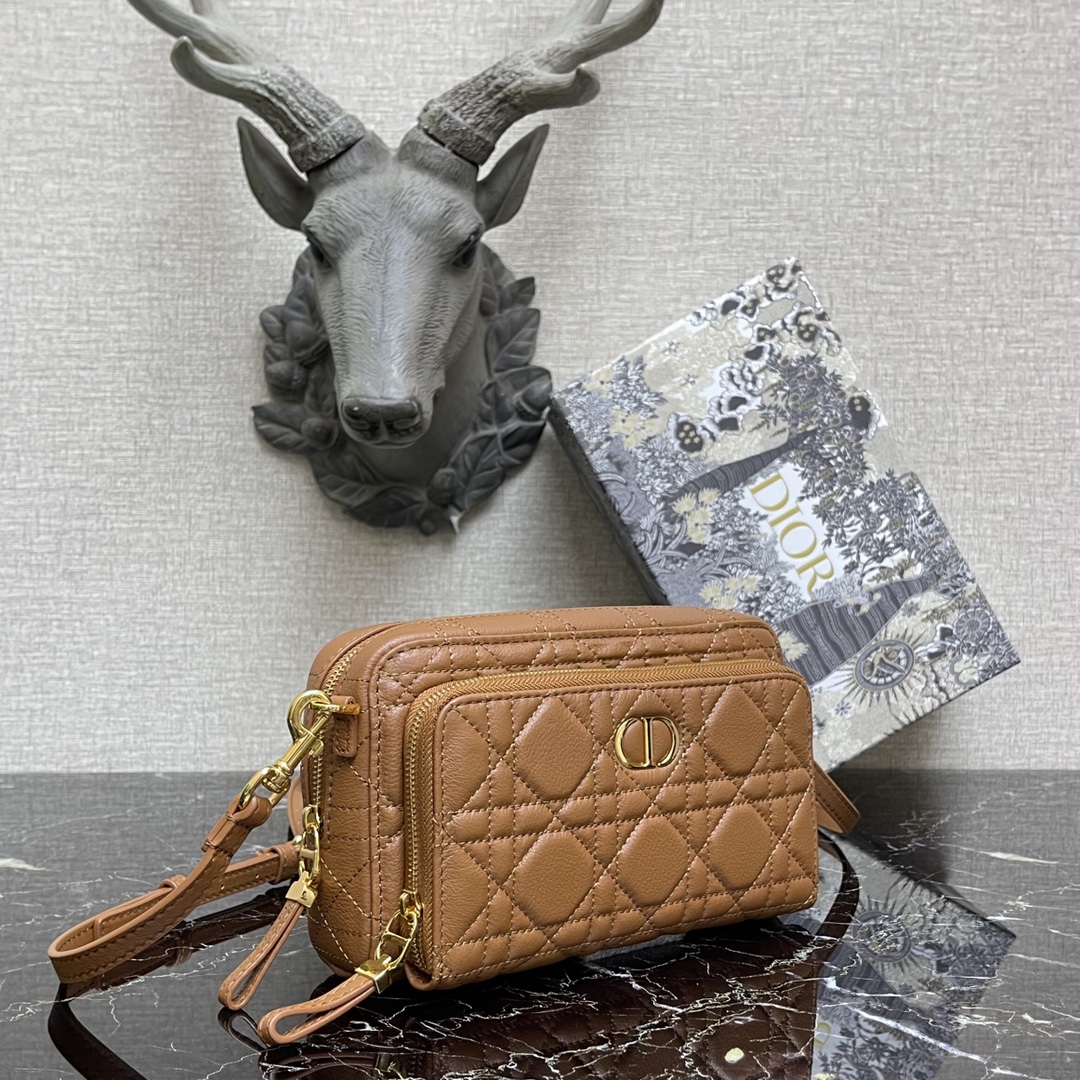 D10r caro double pouch cognac-colored s5037uwhc 19 × 10.5 × 5 cm