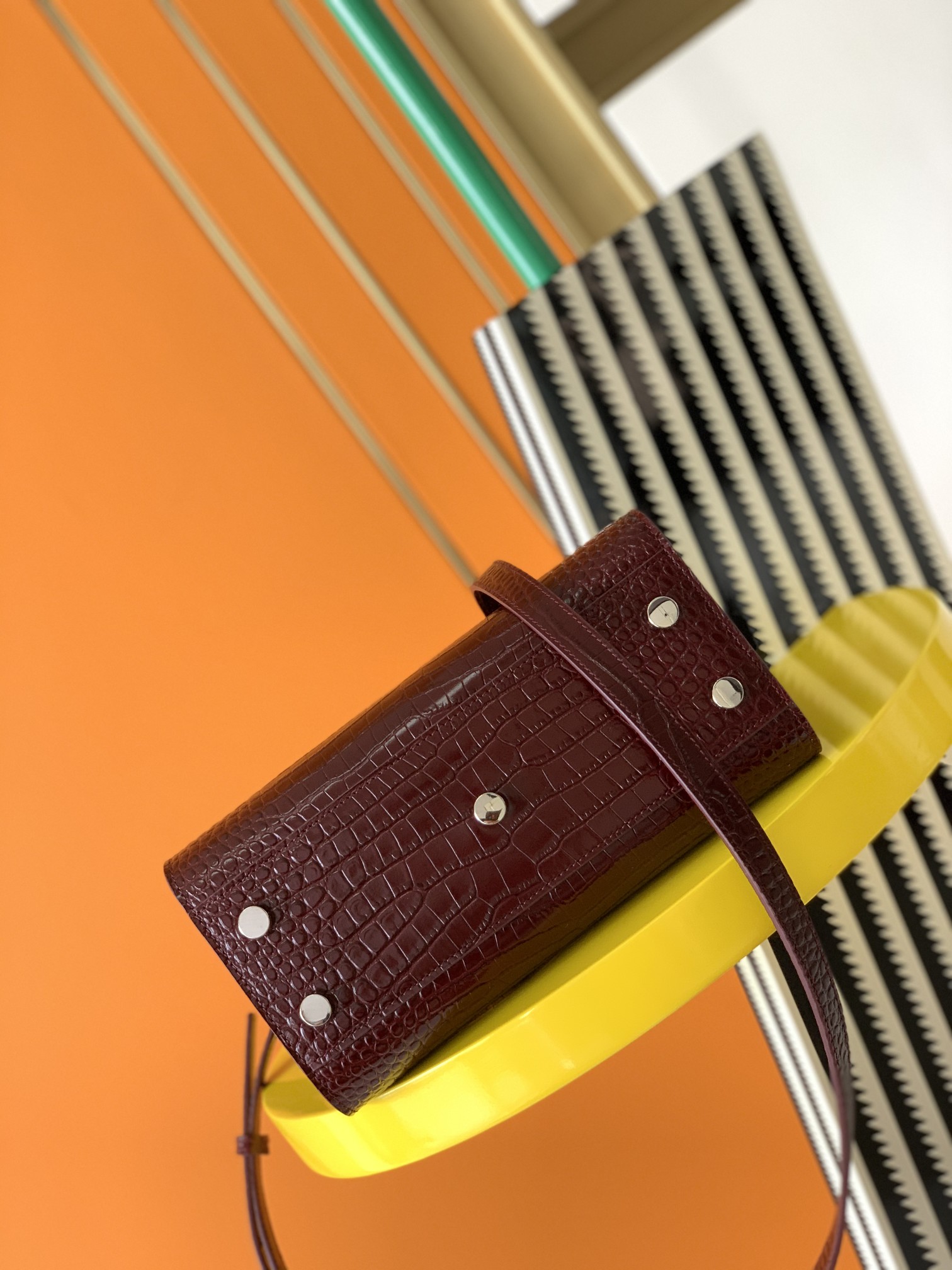 Y51 le sac de jour tote bag red 26 x 20.5 x 12.5 cm