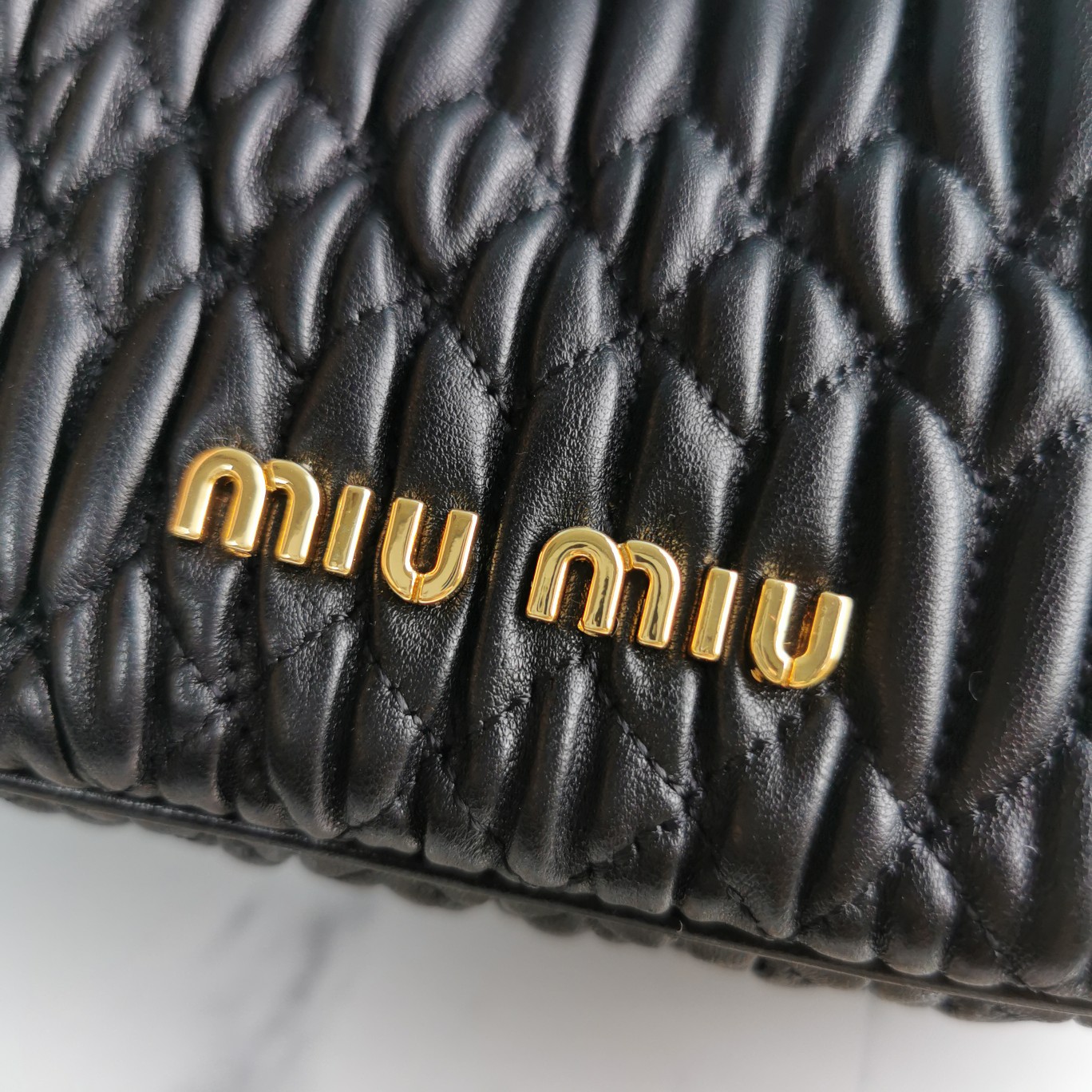 M1um1u crystal cloquÉ nappa leather bucket bag black 5be050 20 x 12 x 21 cm