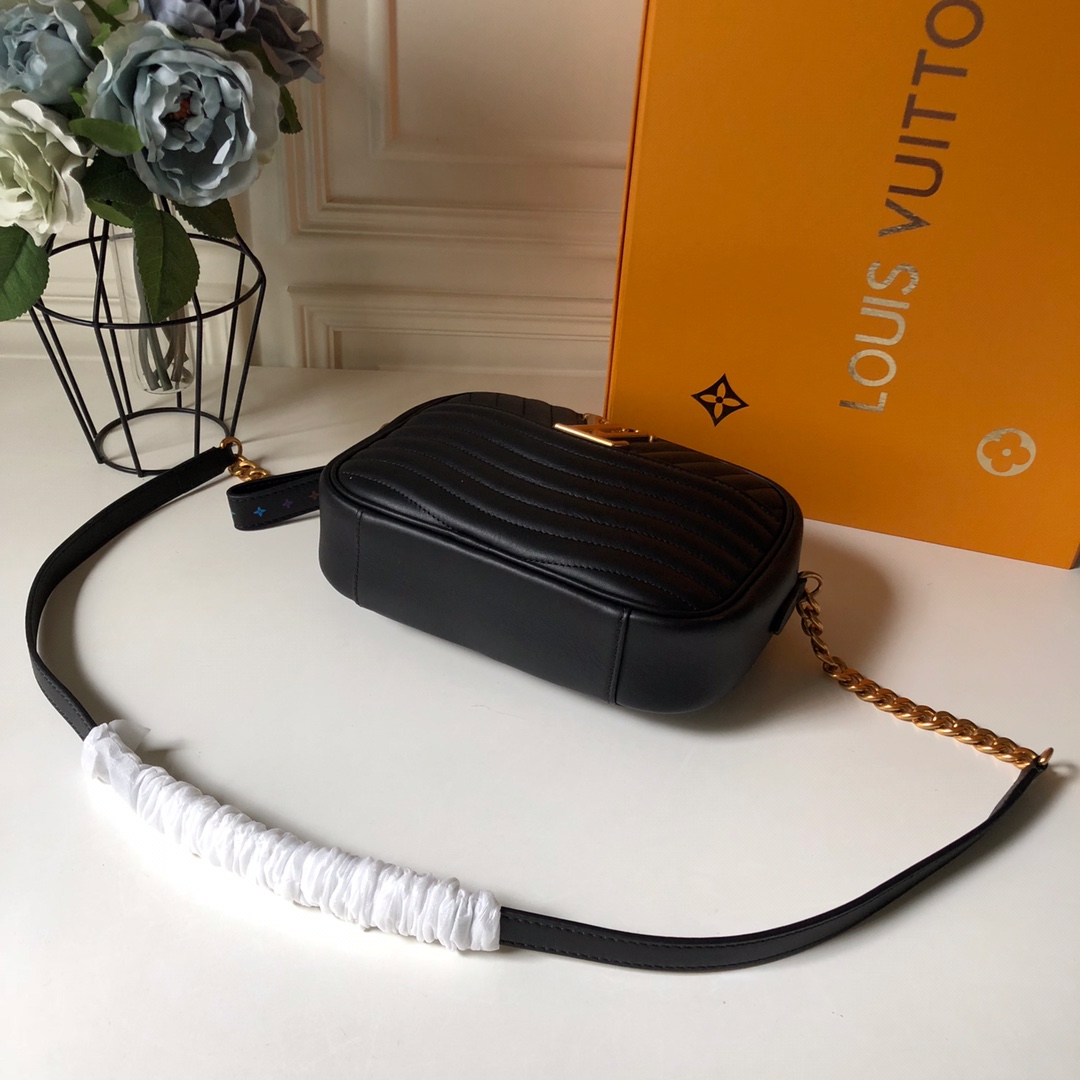 l0vis Vvtt0n new wave camera bag black m58677 21.5 x 15.5 x 6.0 cm