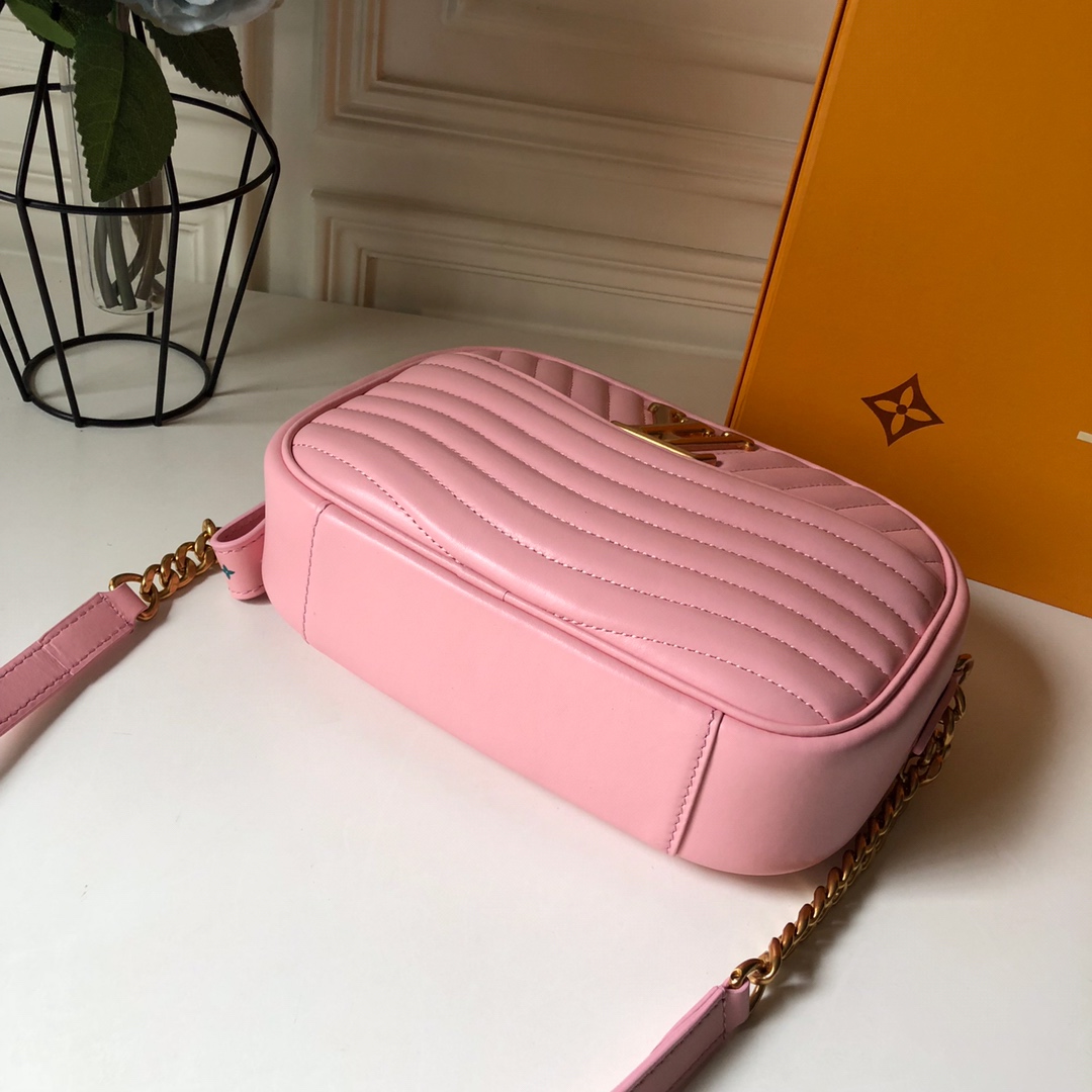 l0vis Vvtt0n new wave camera bag pink m53683 21.5 x 15.5 x 6.0 cm